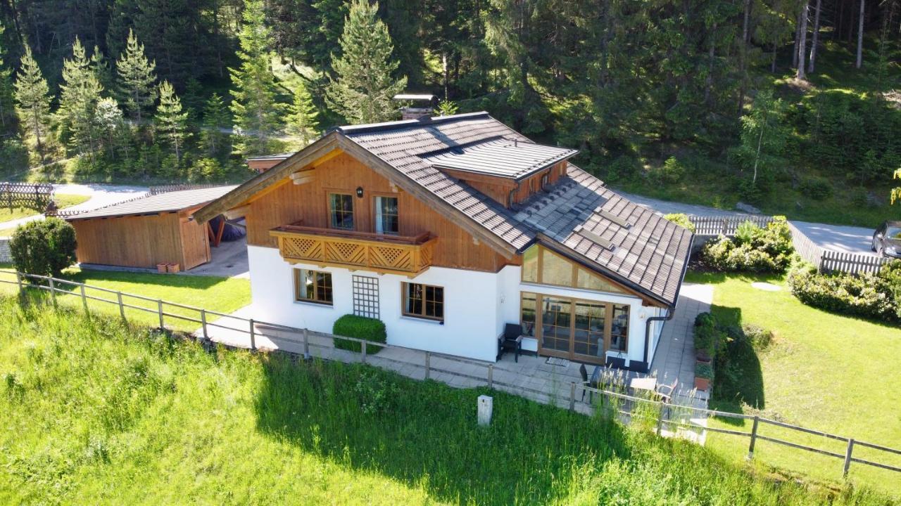 Ferienhaus Altenmarktblick アルテンマルクト・イム・ポンガウ エクステリア 写真