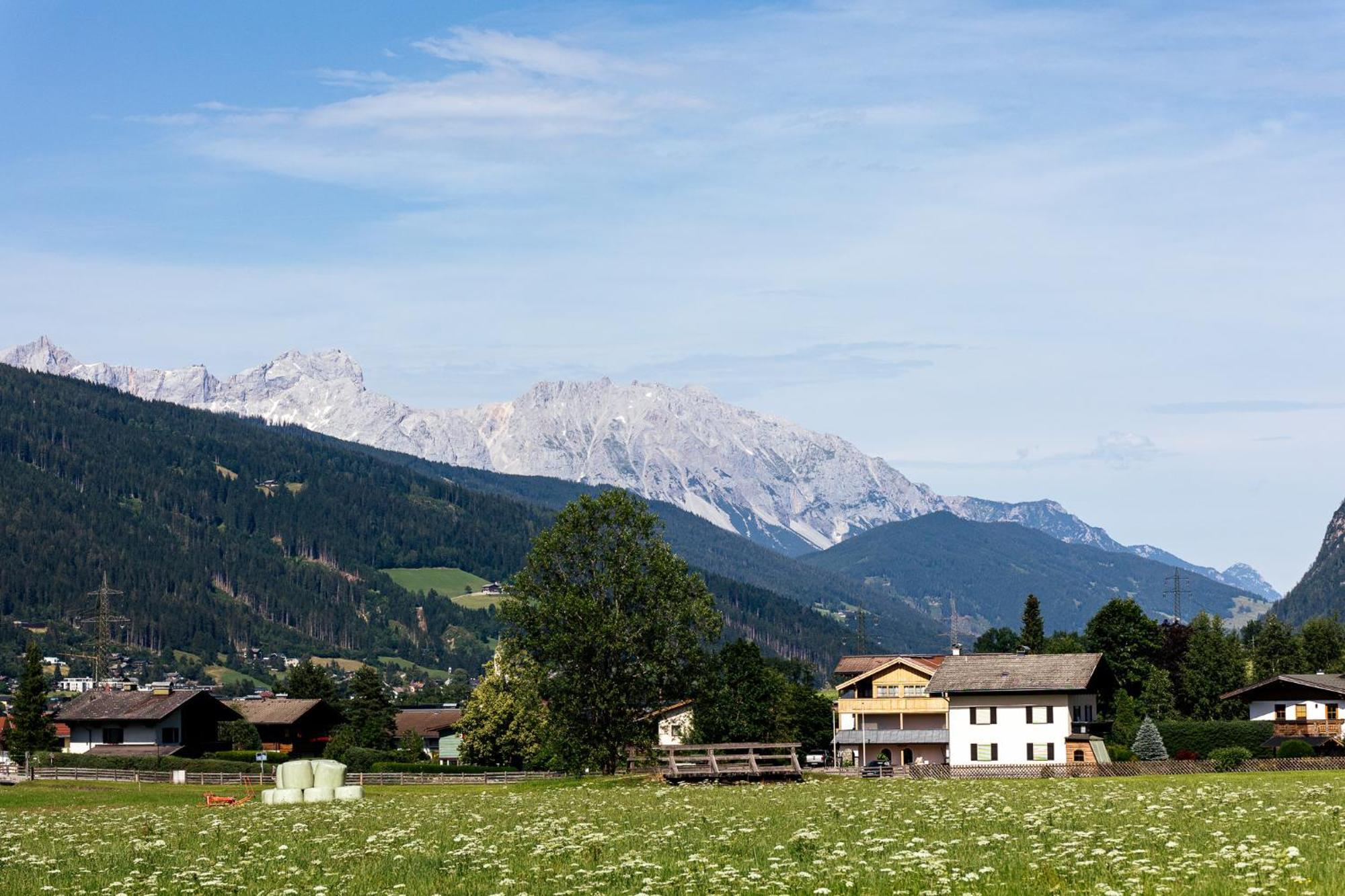 Ferienhaus Altenmarktblick アルテンマルクト・イム・ポンガウ エクステリア 写真